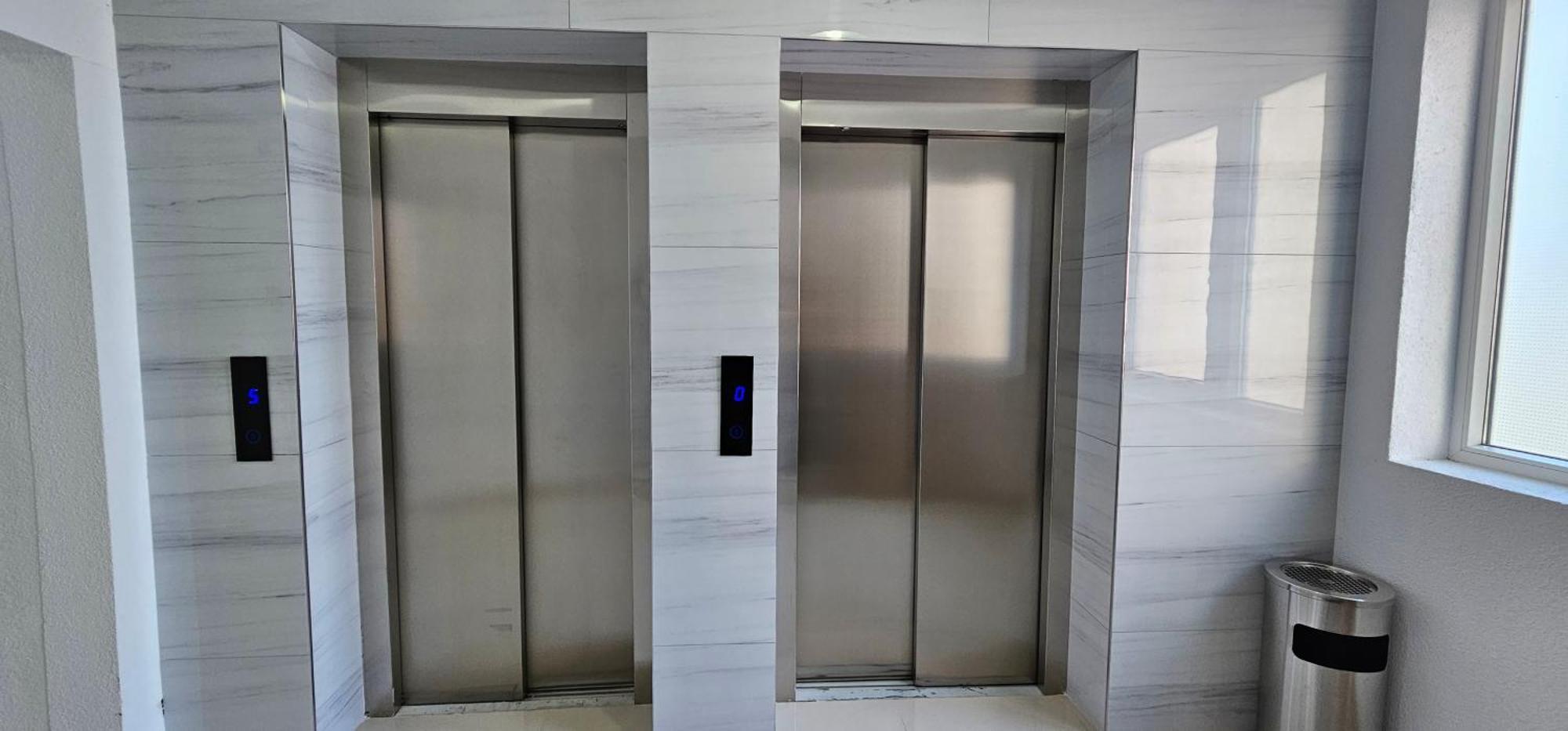 Superb 1 Bedroom In The Best Zone Of The City. 페리자이 외부 사진