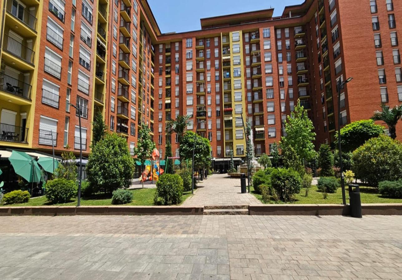 Superb 1 Bedroom In The Best Zone Of The City. 페리자이 외부 사진