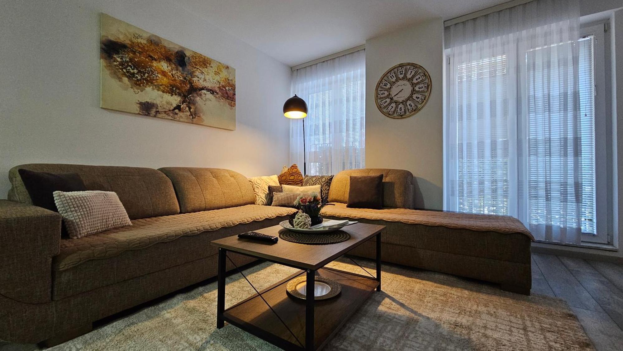 Superb 1 Bedroom In The Best Zone Of The City. 페리자이 외부 사진