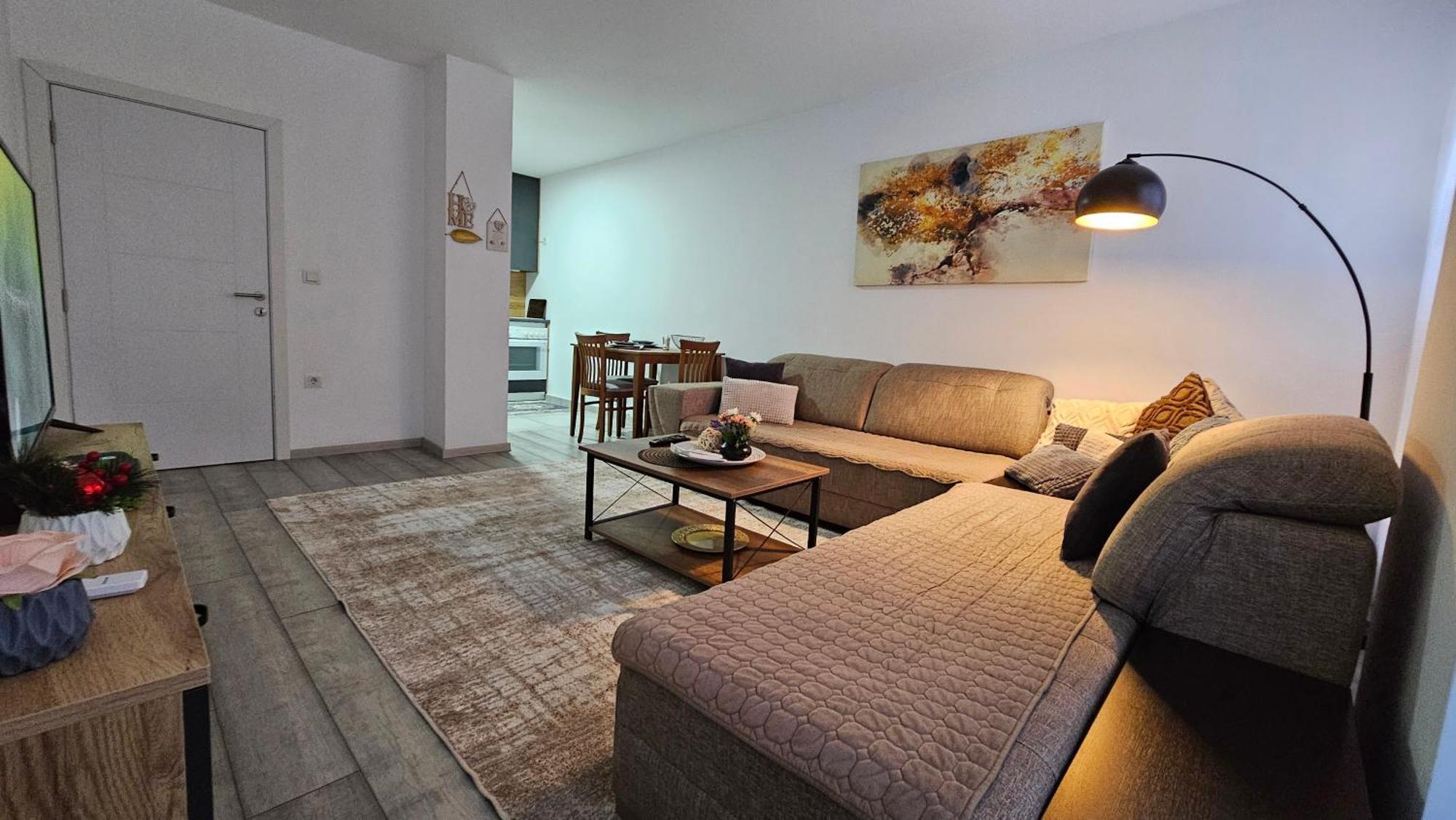 Superb 1 Bedroom In The Best Zone Of The City. 페리자이 외부 사진