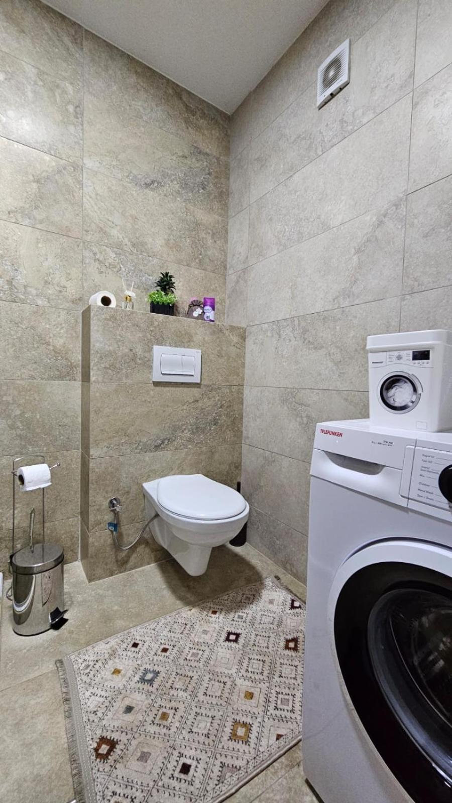 Superb 1 Bedroom In The Best Zone Of The City. 페리자이 외부 사진